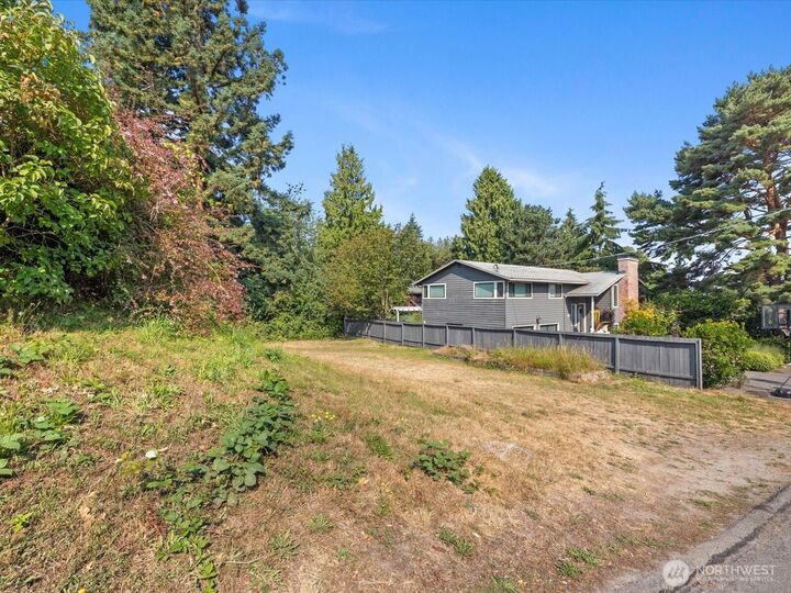 Property Photo:  88 Xx  Earl Avenue NW  WA 98117 