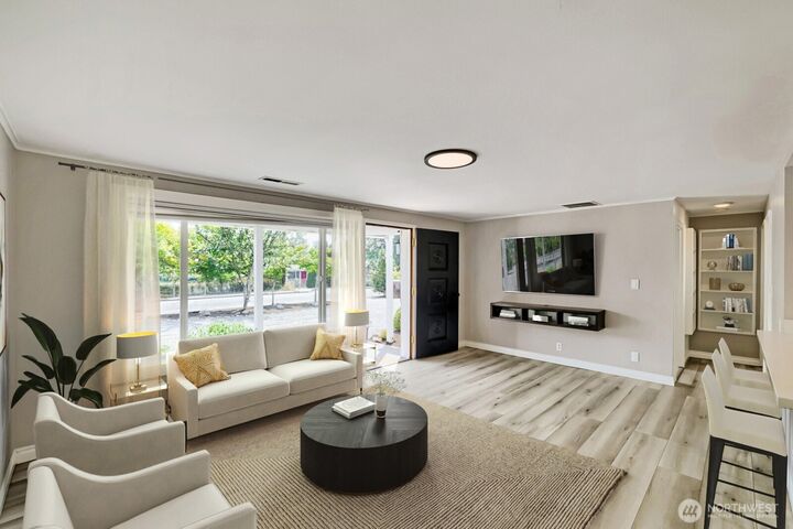Property Photo:  5607  240th Street SW  WA 98043 