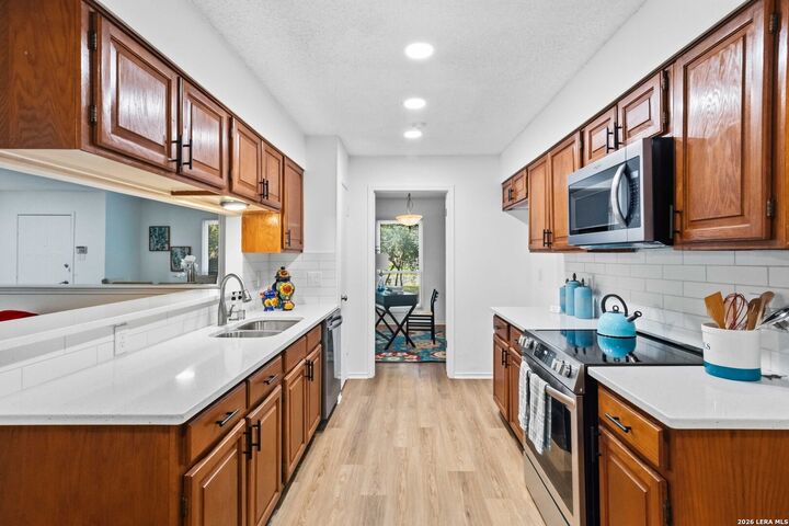 Property Photo: 13603 Forest Walk TX 78231
