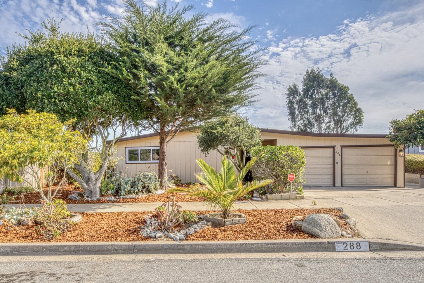 Property Photo:  288 Young Circle  CA 93933 