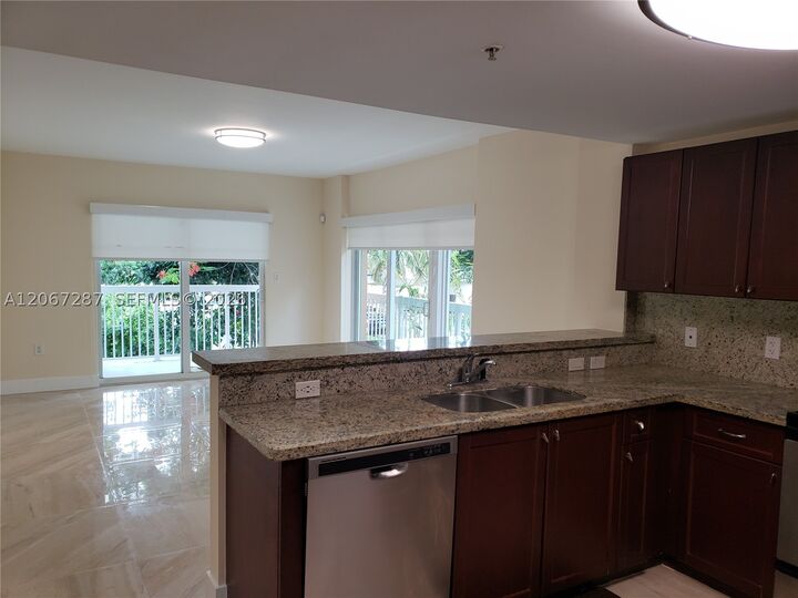 Property Photo: 2740 SW 28th Ter 209 FL 33133