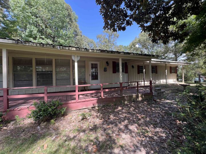 Property Photo:  300 Cypress Bend  TX 77663 