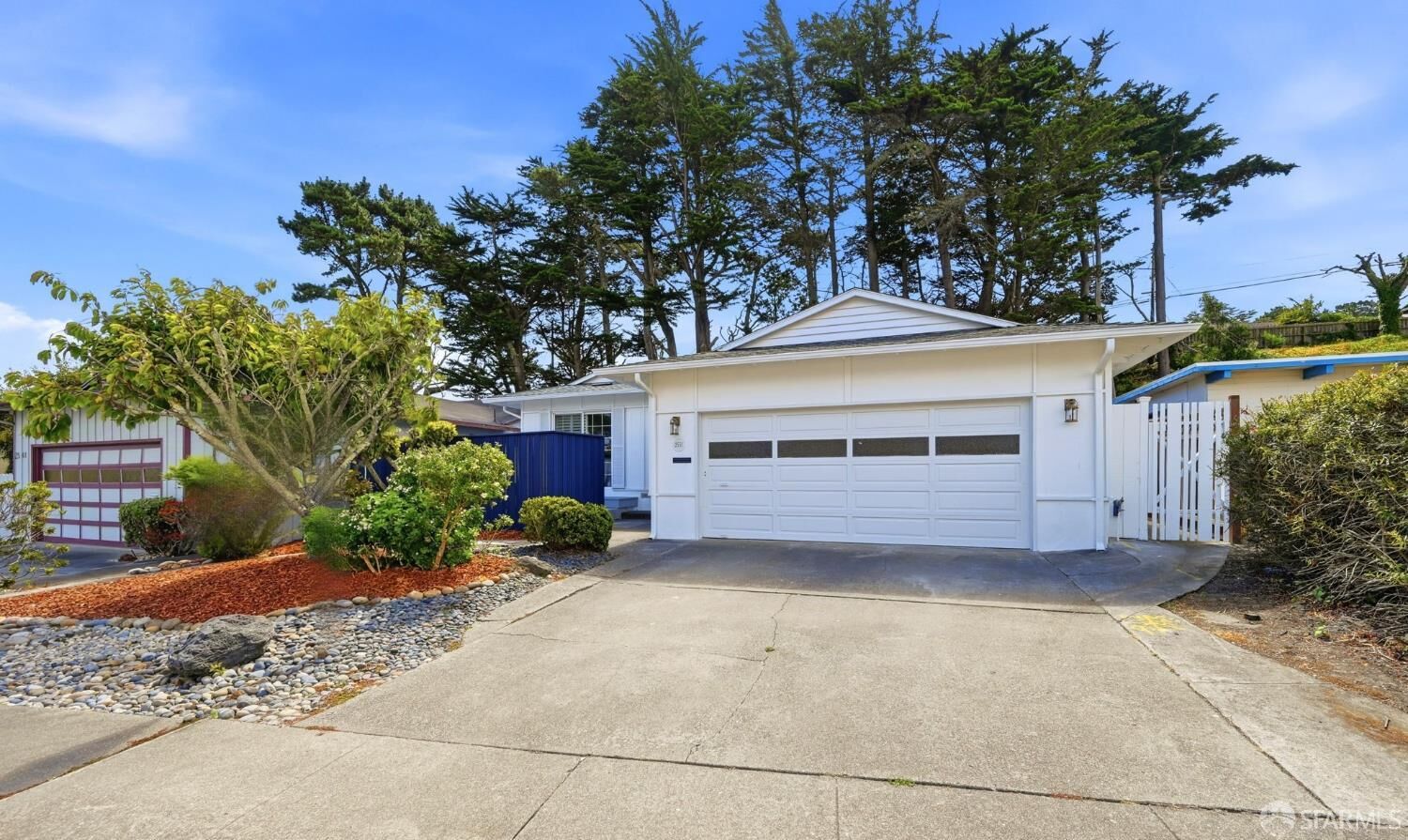 Property Photo:  2551 Wentworth Drive  CA 94066 