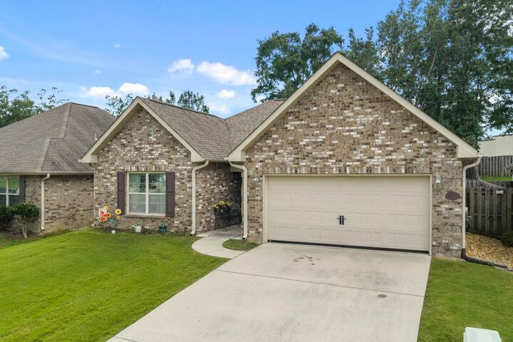 Property Photo:  2919 Phelan Cirlce SE  AL 35077 