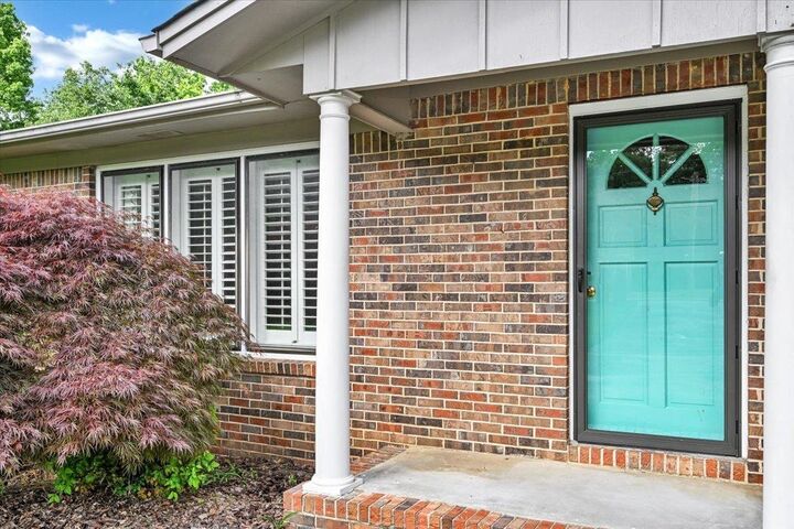 Property Photo:  317 Lovers Ln Rd  AL 35083 