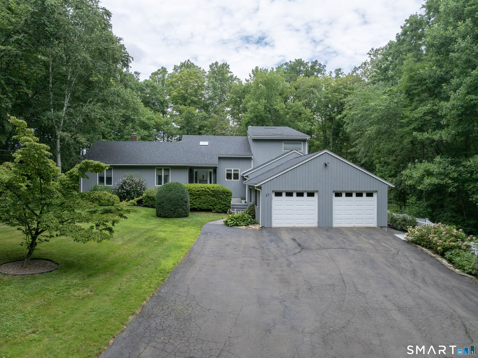 Property Photo:  27 Wildwood Road  CT 06471 