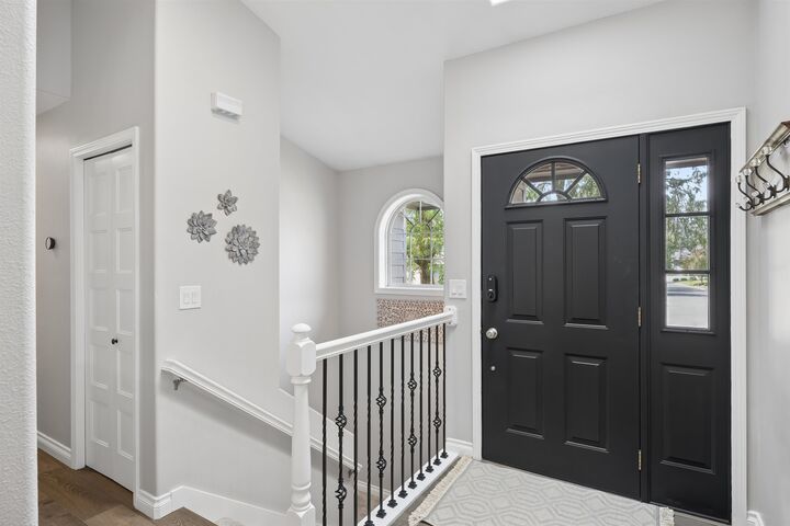 Property Photo: 9 W Elcliff Ave WA 99218
