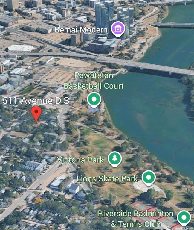 Property Photo:  511 D Avenue S  SK S7M 1R4 