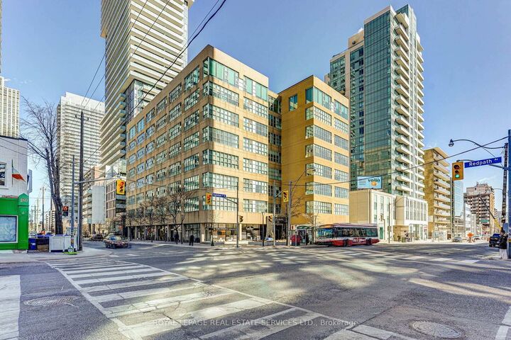 188 Eglinton Avenue E 508 — photo 1