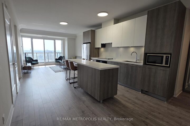 Property Photo: 8 Water Walk Drive 3505 ON L3R 6L4