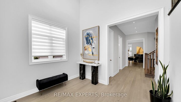 Property Photo: 89 Rosshaven Crescent ON L4L 1A6