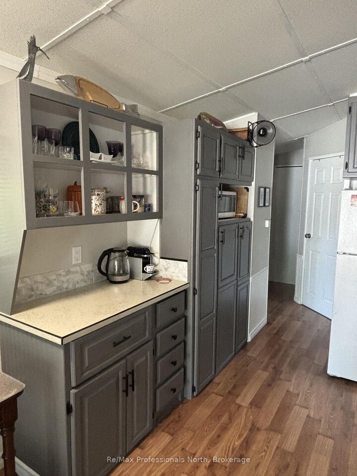 Property Photo: 1007 Racoon Road 98 ON P1P 1R1