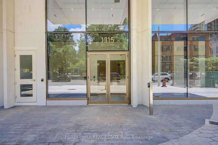 Property Photo: 1315 Bay Street 2202 ON M5R 0E4