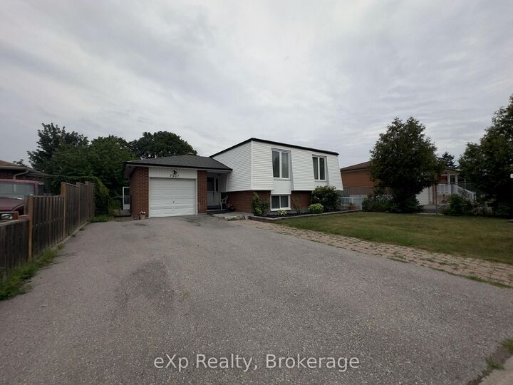 7601 Lockington Crescent — photo 1