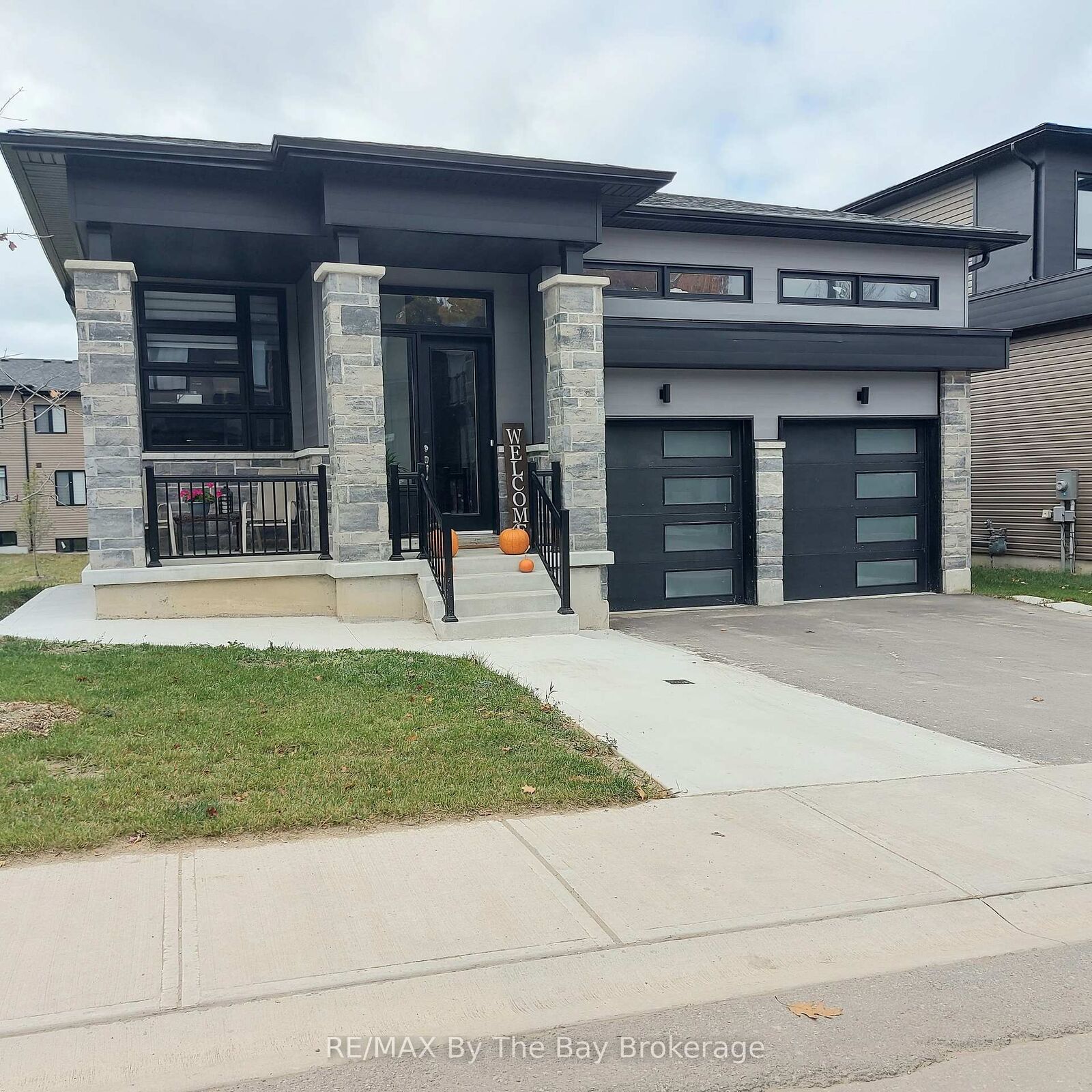 Property Photo: 92 Berkely Street Upper ON L9Z 0K5