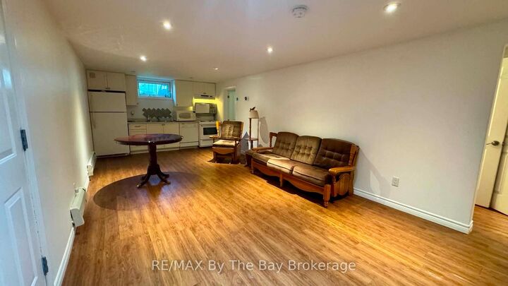 Property Photo: 130 Letitia Street Lower Unit ON L4N 1P5
