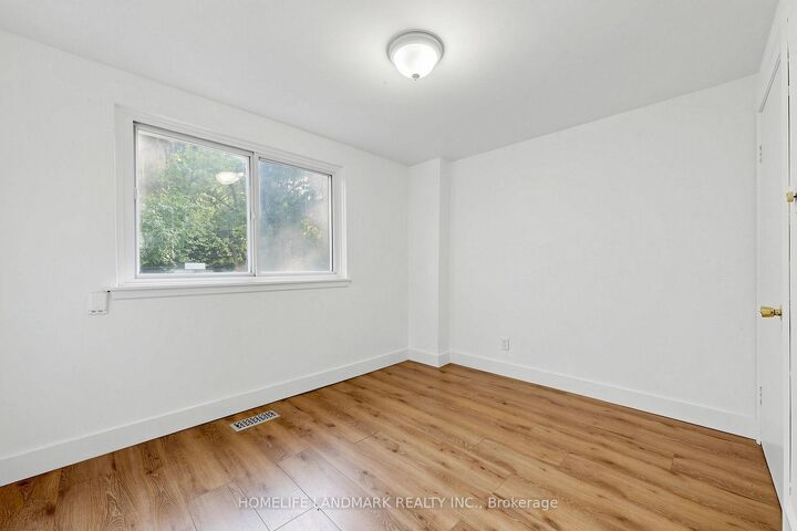 Property Photo: 26 Fenside Drive ON M3A 2V3