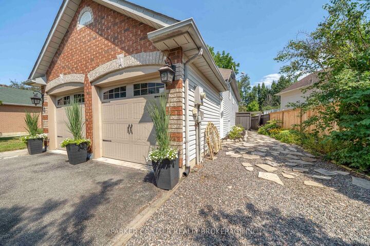 Property Photo: 61 Dyer Drive ON L9Z 1E4