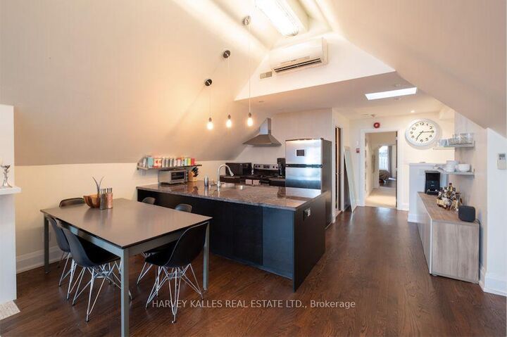 Property Photo: 1538 King Street W 4 ON M6K 1J6