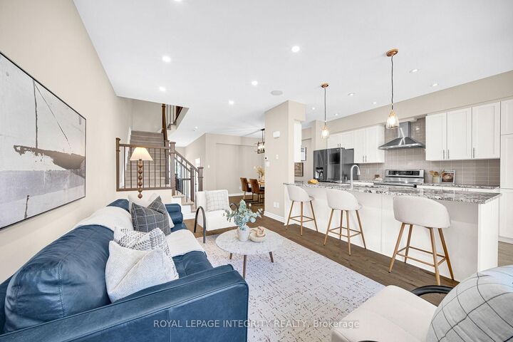 Property Photo: 256 Dolce Crescent ON K1X 0B3