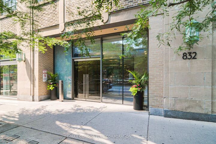 Photo de la propriété: 832 Bay Street 406 ON M5S 1Z6