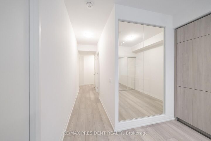 Property Photo: 400 King Street W 511 ON M5V 1K2