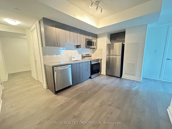 Property Photo: 556 Marlee Avenue 427 ON M6B 0B1