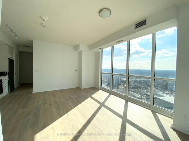 Property Photo: 32 Forest Manor Road 2202 ON M2J 1M5