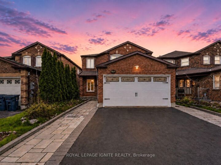 Property Photo: 205 Hupfield Trail ON M1B 4N9