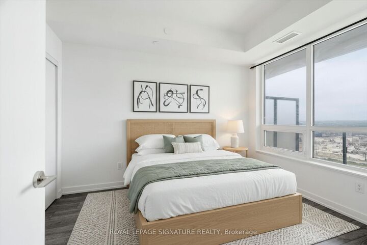 Property Photo: 1455 Celebration Drive 2209 ON L1W 1L8