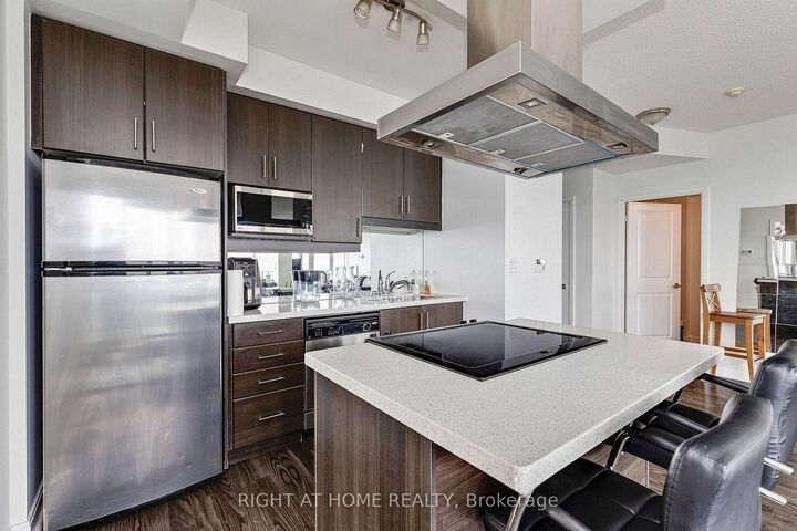 Property Photo: 60 Absolute Avenue 4901 ON L4Z 0A9