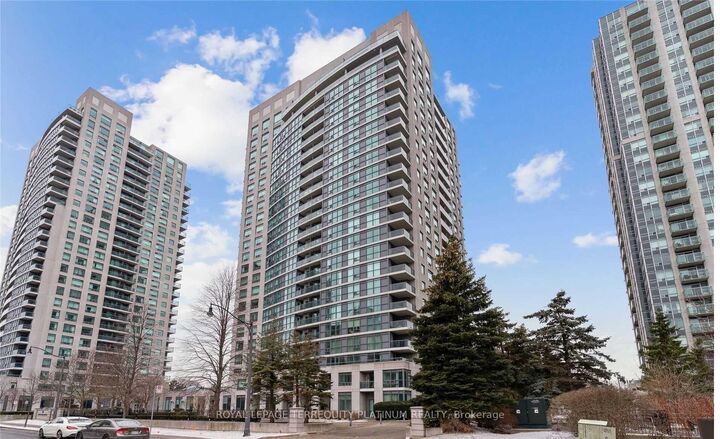 Property Photo:  28 Harrison Garden Boulevard 1812  ON M2N 7B5 
