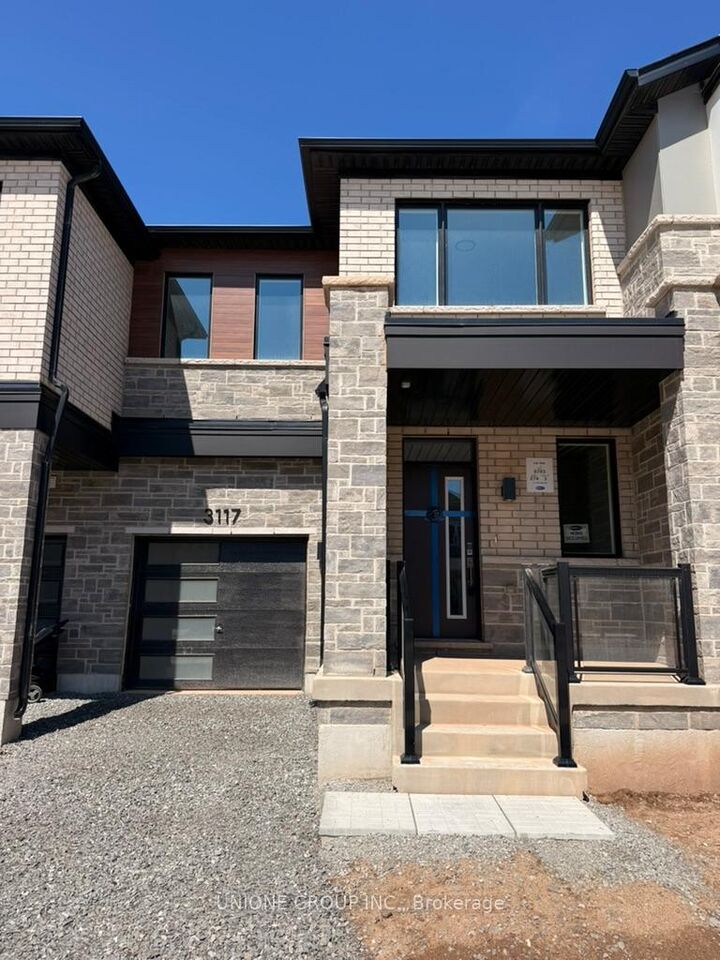 Photo de la propriété:  3117 John McKay Boulevard  ON L6H 7G1 