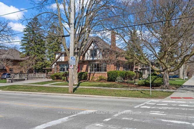 Property Photo: 396 Victoria Street ON N5Y 4A9