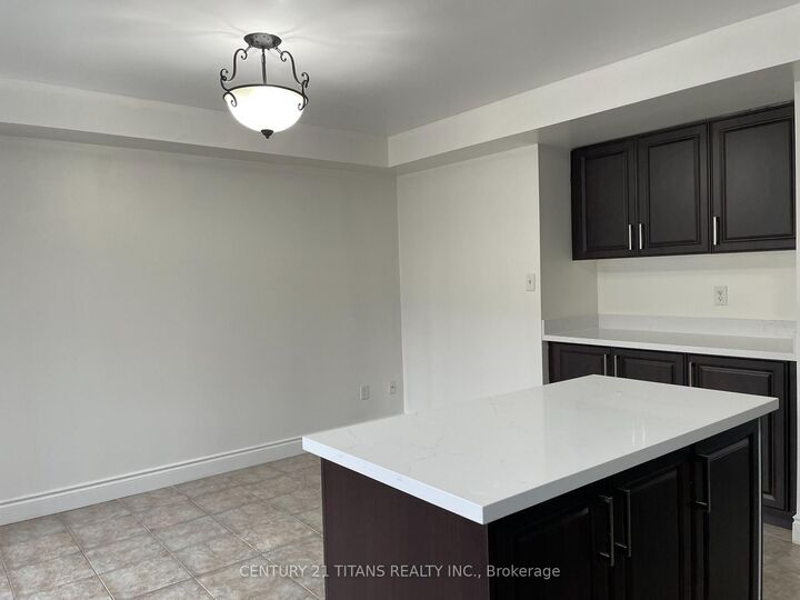 Property Photo:  11 Etienne Street Upper  ON M1L 0A2 