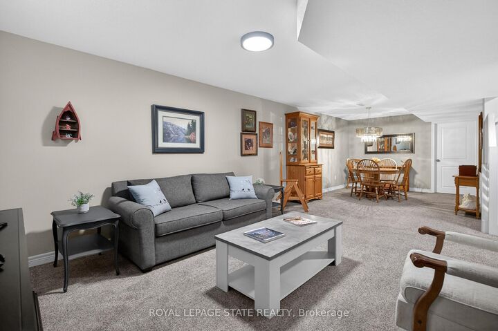 Property Photo: 36 Banks Street ON N3T 0H7