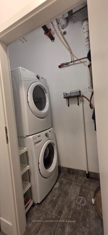 Property Photo: 253 Albert Street 312 ON N2L 0G3