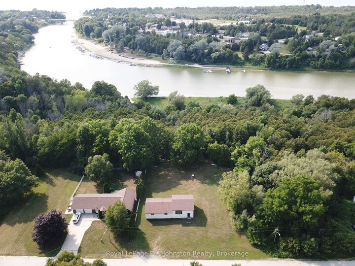 Property Photo: 270 Edward Street ON N0H 2L0