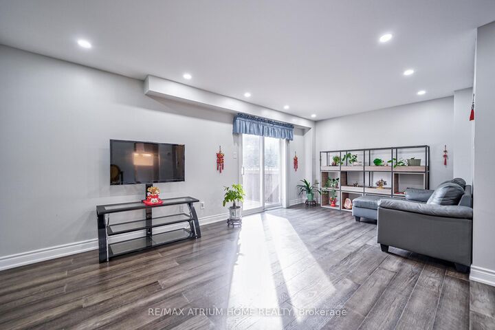 Property Photo: 61 Trothen Circle ON L3P 4H3