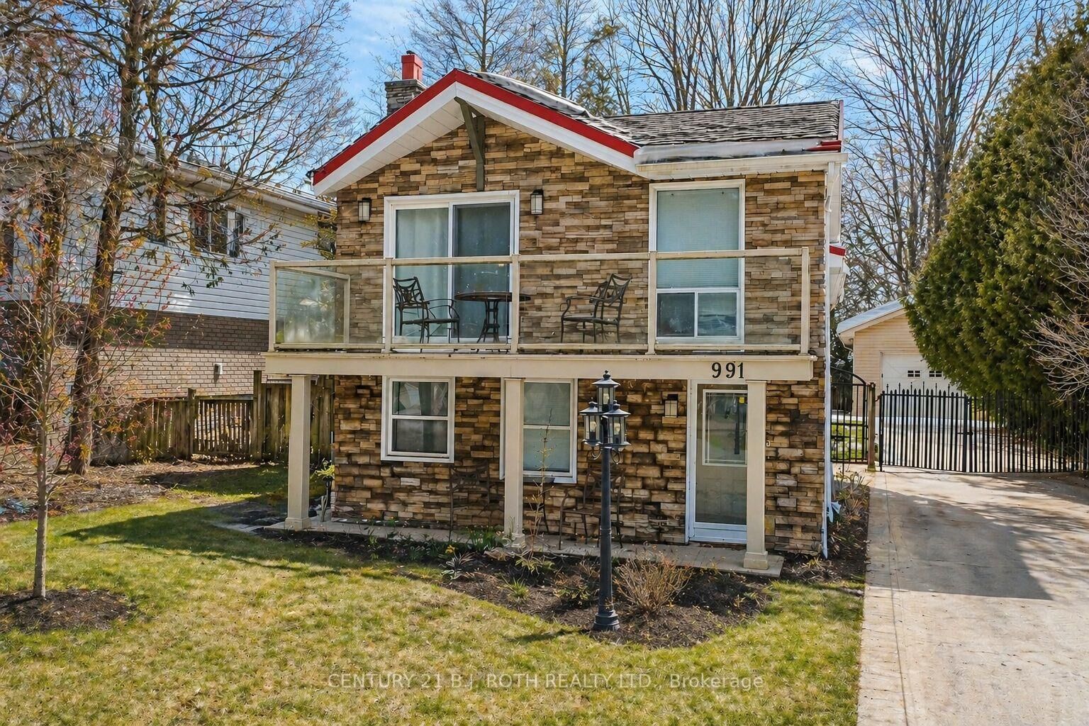 Property Photo: 991 Shore Lane ON L9Z 2B4