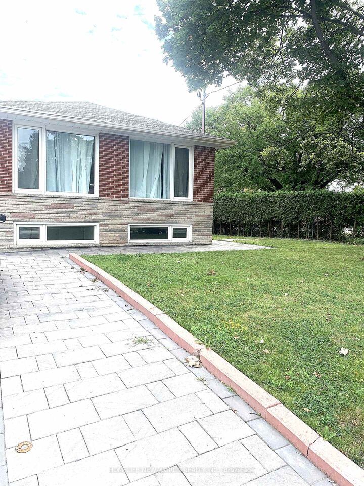 Property Photo:  36 Silverview Drive Basement A  ON M2M 2B3 