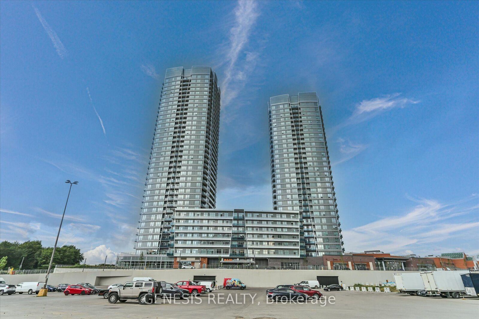 Property Photo: 30 Upper Mall Way 2203 ON L4J 0L7