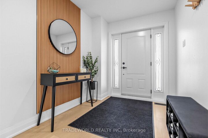 Property Photo: 101 Meadowbank Road ON L3Y 2Z1