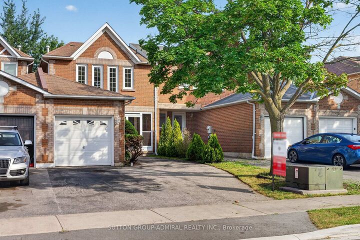 Property Photo:  14 Mullis Crescent  ON L6Y 4T3 
