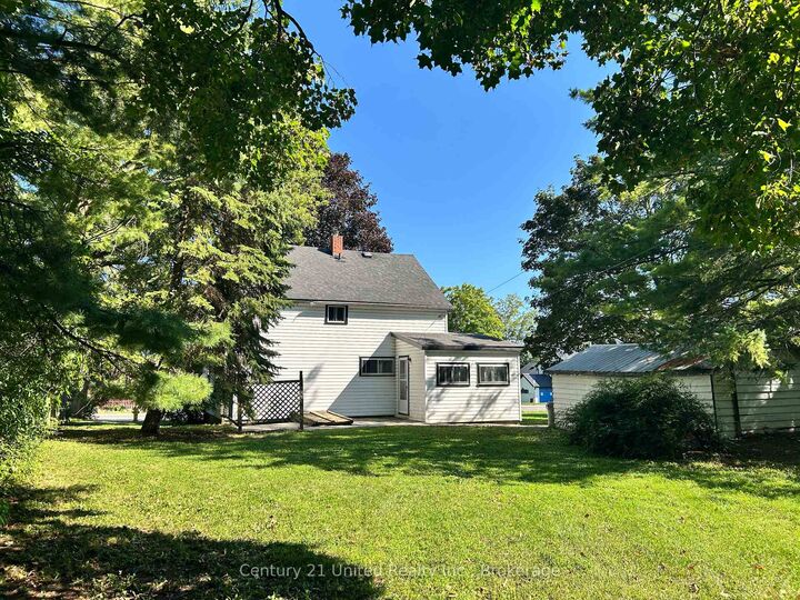 Property Photo: 140 Queen Street ON K0L 1L0