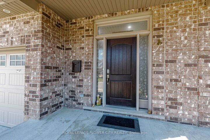 Property Photo:  1937 Jubilee Crescent  ON N6G 0H7 