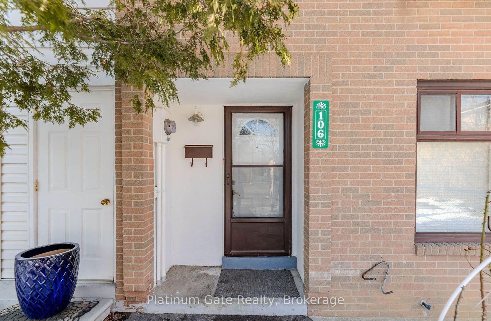 Property Photo: 106 Fleetwood Crescent 309 ON L6T 2E5