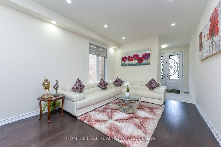 Property Photo: 18 Fascination Street ON L6R 4A9