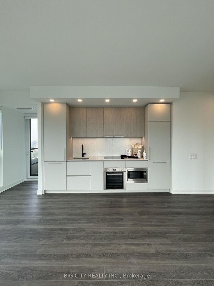 Property Photo: 609 Sherbourne Street 4402 ON M4X 0A7