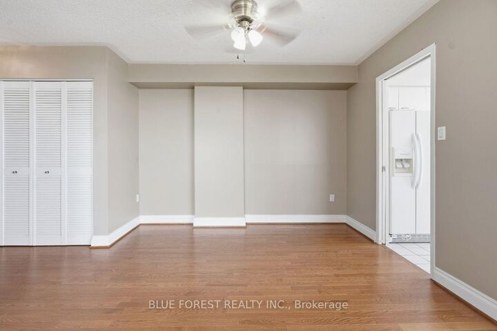Property Photo: 7 Picton Street 904 ON N6B 3N7